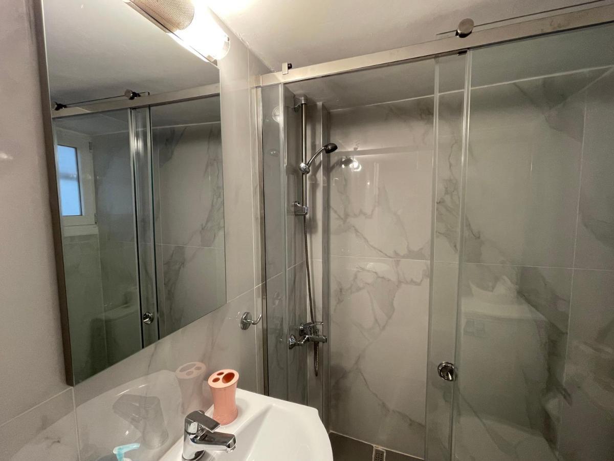 Cosy Apartment In Glyfada Center 아테네 외부 사진