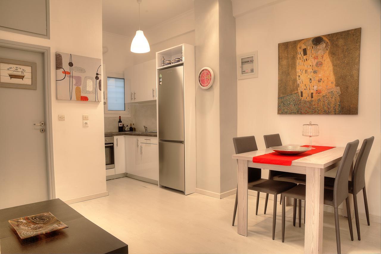 Cosy Apartment In Glyfada Center 아테네 외부 사진